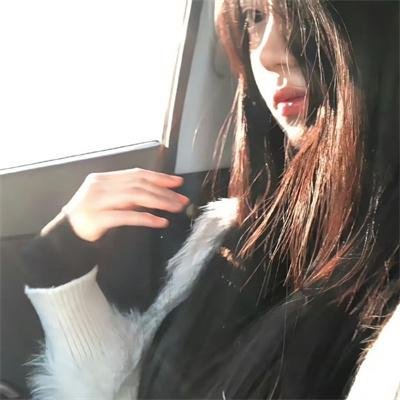 猩红诊所 海报